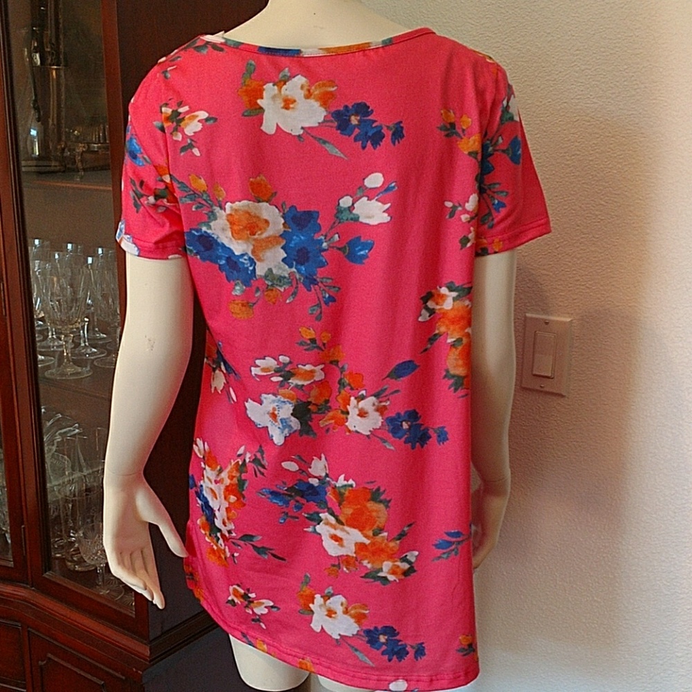 Hawaiian Top - Picture 2 of 3